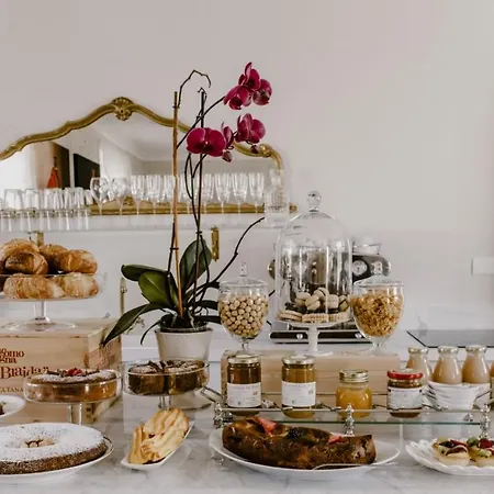 Borgo Piani - Di Charme Couette-café Mango