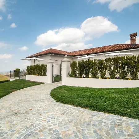 Borgo Piani - Di Charme Bed & Breakfast Mango