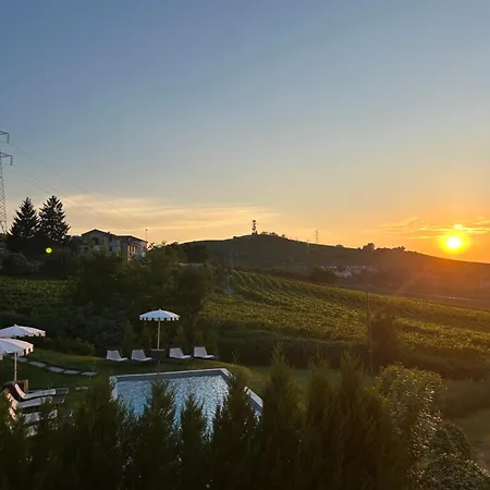 Borgo Piani - Di Charme Couette-café