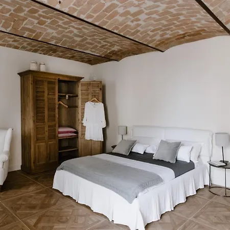 Borgo Piani - Di Charme Манго