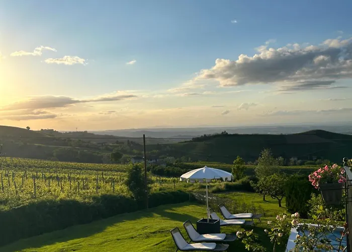 Borgo Piani - Di Charme Bed & Breakfast Mango